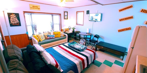 1 chambre, fer et planche à repasser, Wi-Fi gratuit, draps fournis