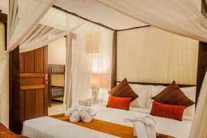 Villa, 4 Bedrooms | 4 bedrooms, iron/ironing board, free WiFi, bed sheets - Villa Santai (Seminyak)