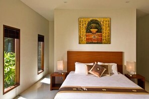 Villa, 3 Bedrooms - Villa Moyo (Kerobokan)