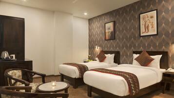 Premium bedding, minibar, in-room safe, desk