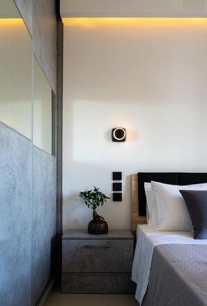 3 bedrooms, in-room safe, soundproofing, iron/ironing board - AR apartment (Πλατανίδια)