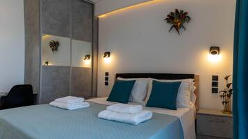 3 chambres, coffres-forts dans les chambres, fer et planche Ă repasser