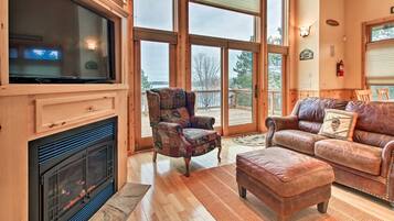 Smart-tv och eldstad