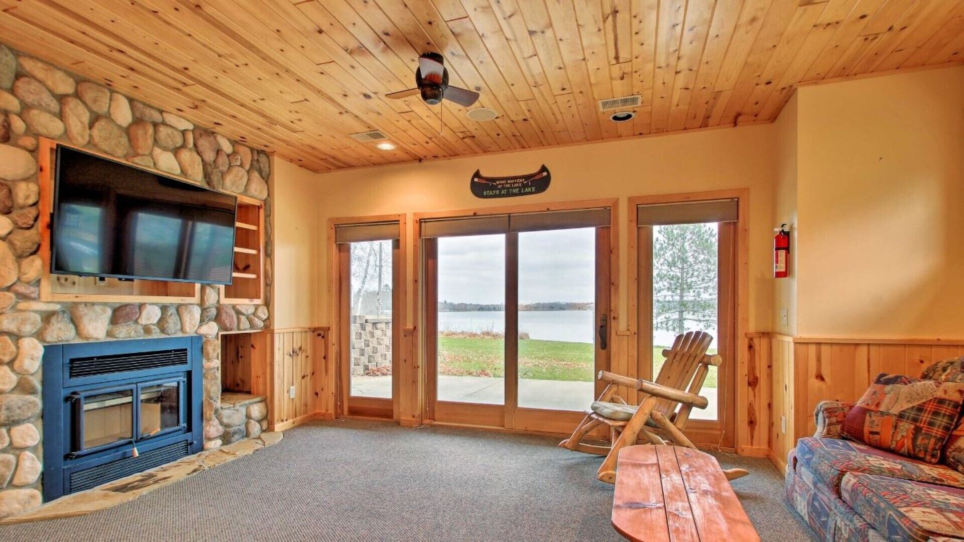 Bay Lake Cabin W/200ft Of Lakefront, Fun Deck, Private Dock + Woodfire Sauna! - Minnesota