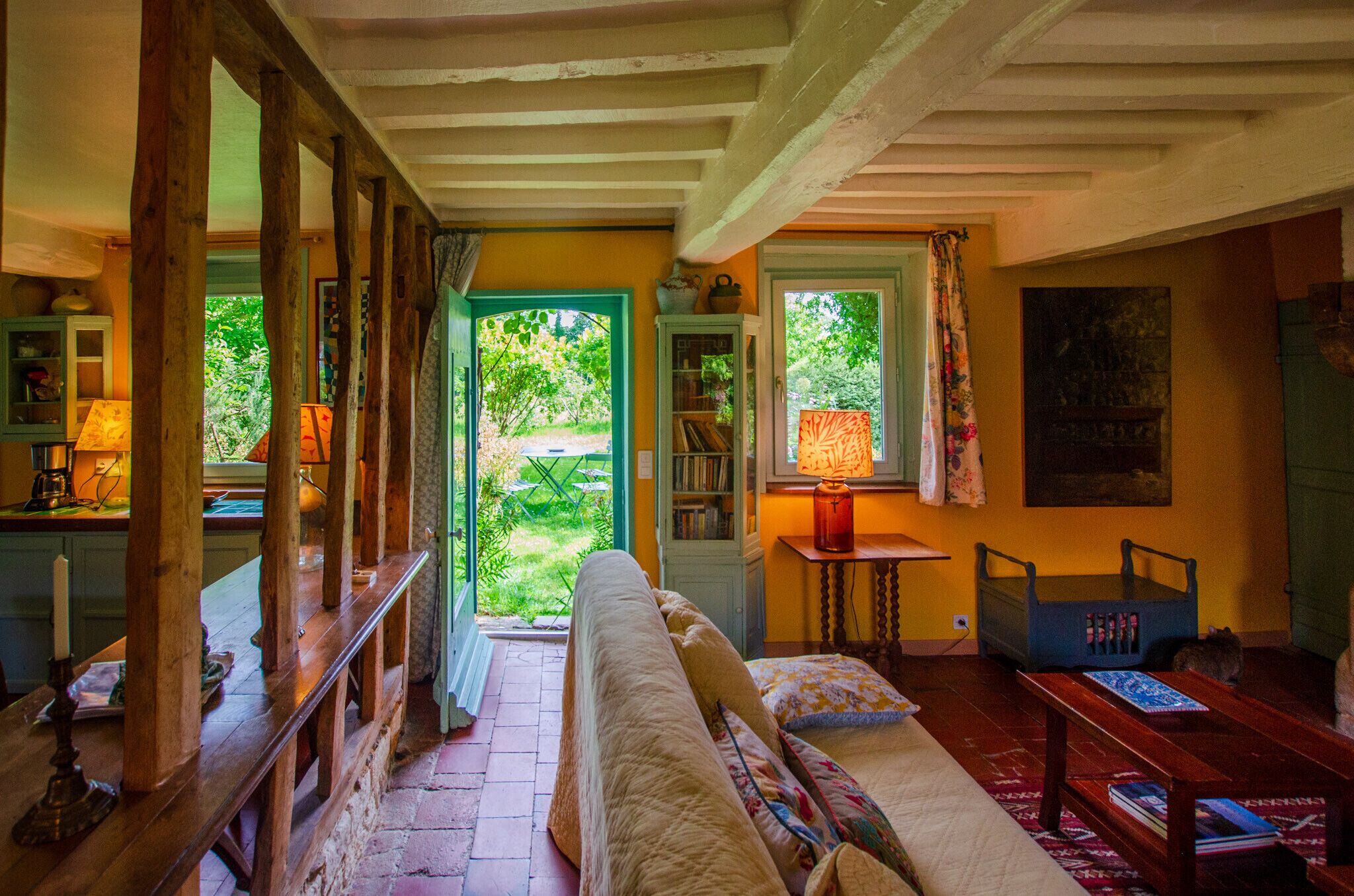 Télévision, cheminée