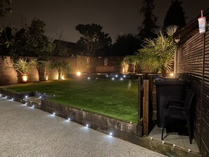 Property grounds - Beautiful Stunning Peaceful 6-bed Showhome Eco Uk (Northampton)