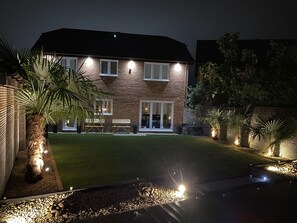 House, Multiple Beds | Exterior - Beautiful Stunning Peaceful 6-bed Showhome Eco Uk (Northampton)