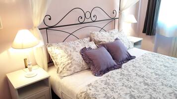 3 Schlafzimmer, Schreibtisch, Reisekinderbett, kostenloses WLAN