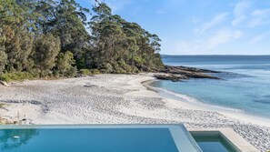 Beach - Horizons at Hyams Beach, Jervis Bay (Hyams Beach)