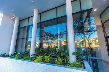 Exterior. Stylish, modern king hotel room in Brisbane
