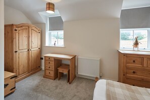 House, 3 Bedrooms | 3 bedrooms, premium bedding, iron/ironing board, free WiFi
