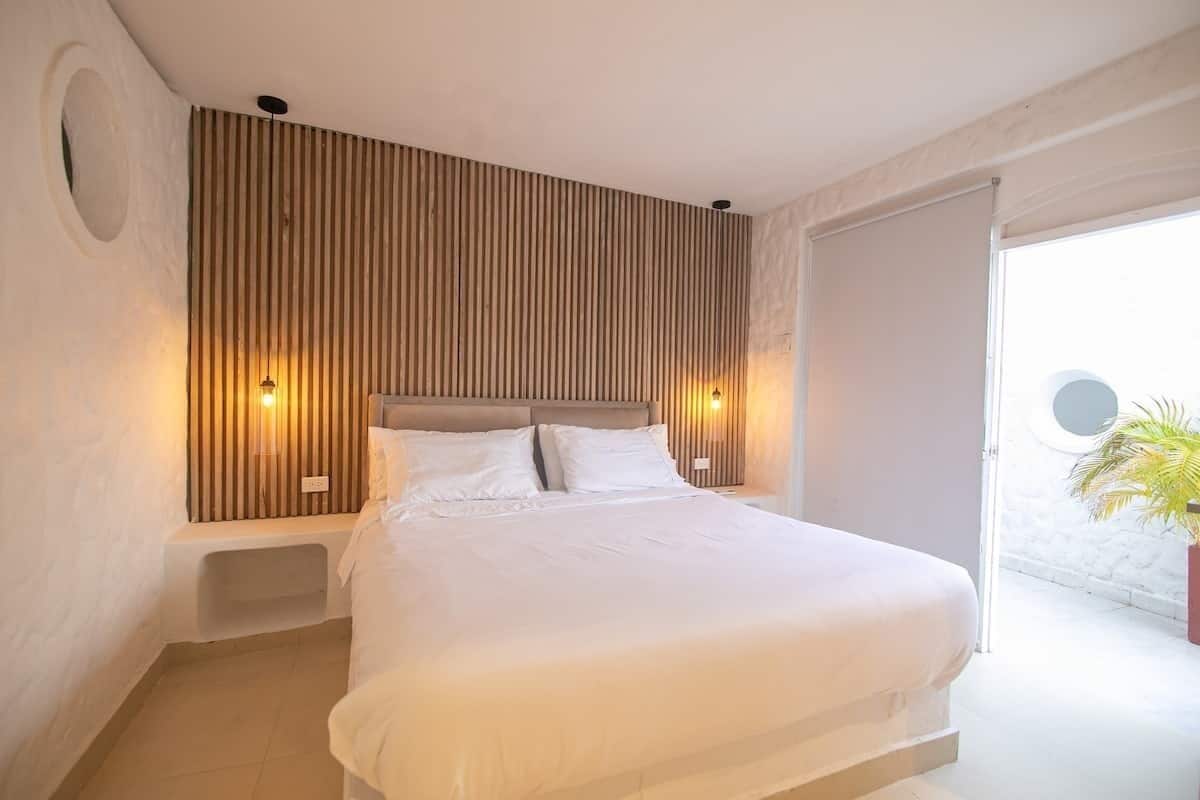 7 Bedroom Beautiful Mansion in the Old City