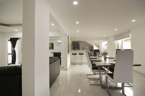 Fridge, microwave, stovetop