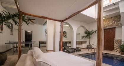 Beautiful 13 Bedroom Beautiful House in the Old City