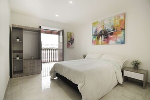 13 chambres, coffres-forts dans les chambres, Wi-Fi gratuit