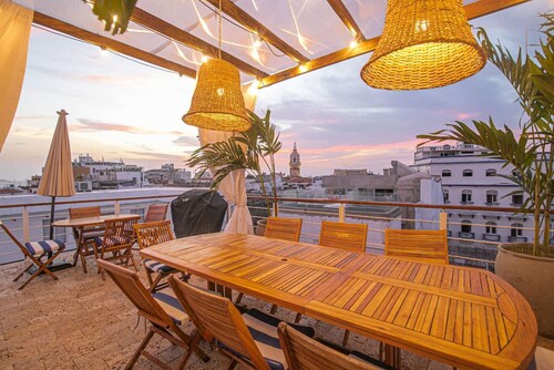 21 Bedroom Luxury Mansion in the Old City