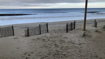 Cottage, 2 Bedrooms | Beach | Beach nearby