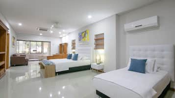 6 bedrooms, WiFi, bed sheets