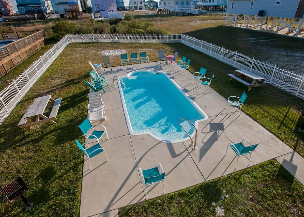 2 blocks from beach private pool and pet friendly-Beach Bum Duplex