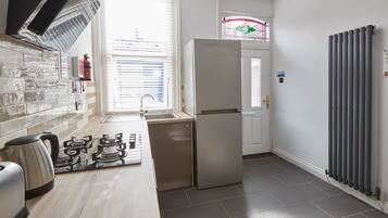 Apartment | Private kitchen | Mini-fridge, microwave, oven, stovetop