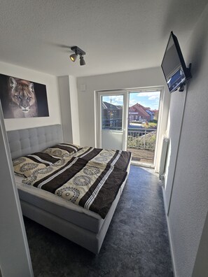2 Schlafzimmer, Reisekinderbett, kostenloses WLAN