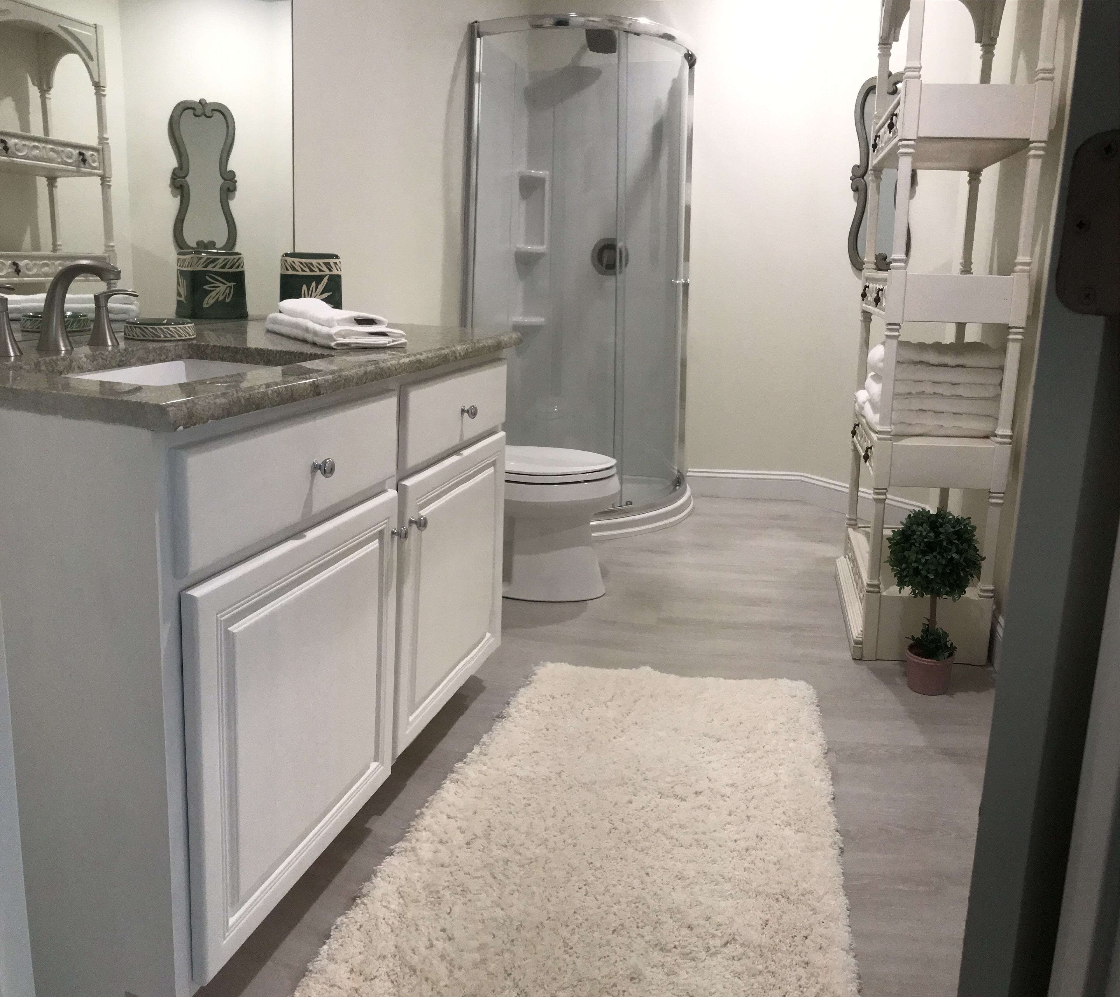 Lakeside Paradise - BRAND NEW