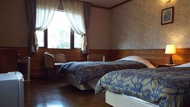 Room - Pondtail (Nikko)