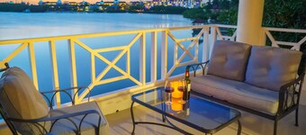 Lagoons Penthouse, 4 bedroom/4 bathroom