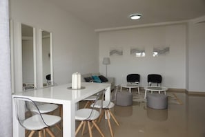 Luxury Apartment | Living area | 32-inch flat-screen TV with cable channels, TV - Stay Liberté 6 (Dakar)