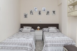 1 bedroom, iron/ironing board, bed sheets