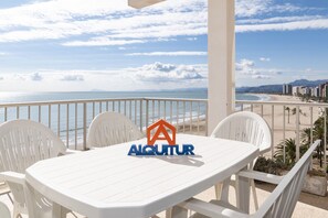 Outdoor dining - SANTA MARTA, III-A 7º-16 (Cullera)