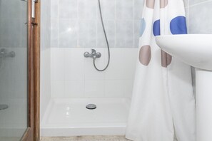 Bathtub