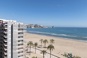 On the beach - MONTEMAR, B-9º-26 (Cullera)