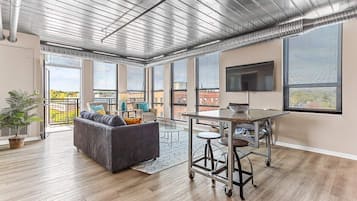 TV, offices