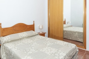 1 bedroom, iron/ironing board, WiFi, bed sheets - PLENO SOL, 45 (Faro de Cullera)