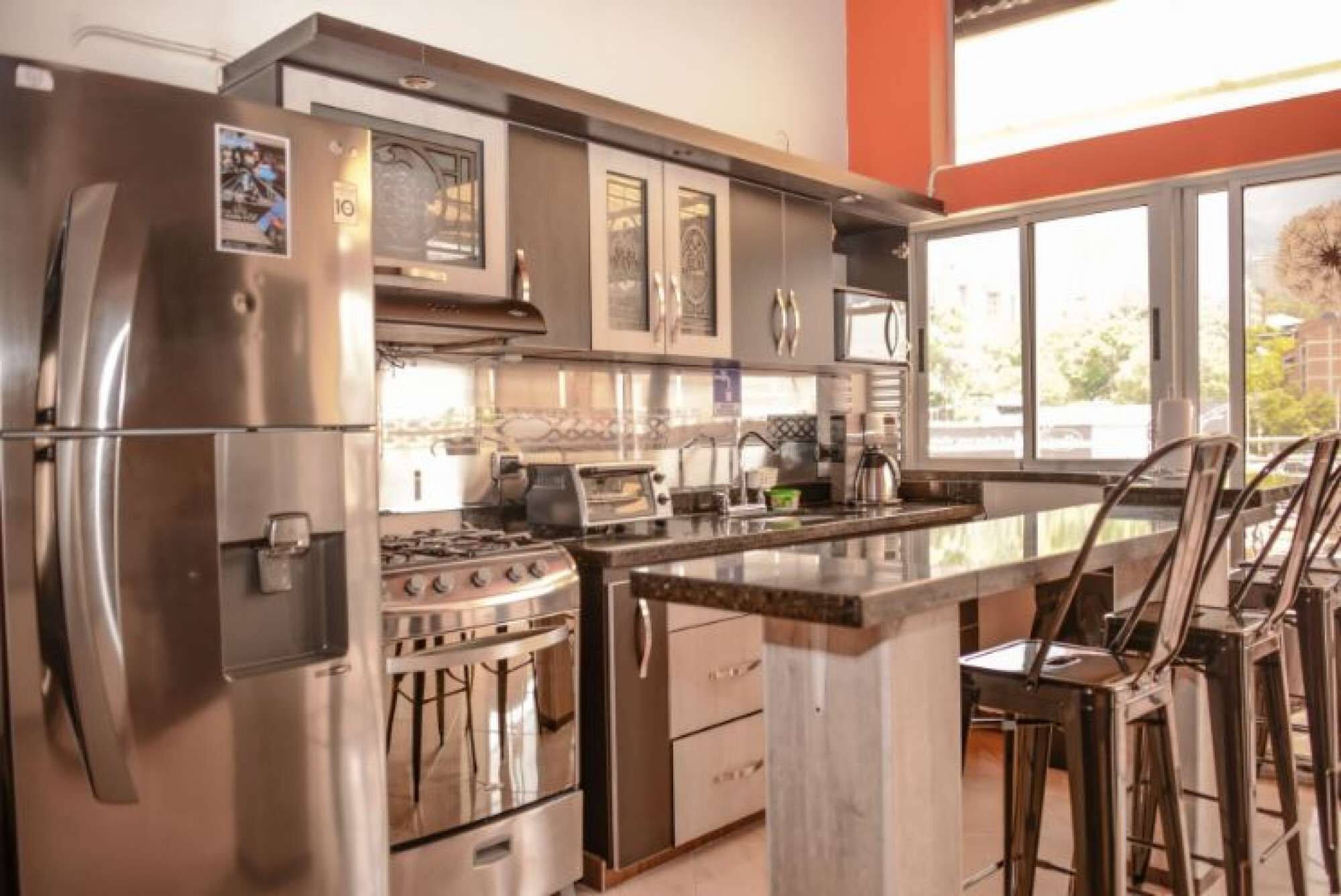 12 Bedroom Building Two Roof Decks AC security lleras