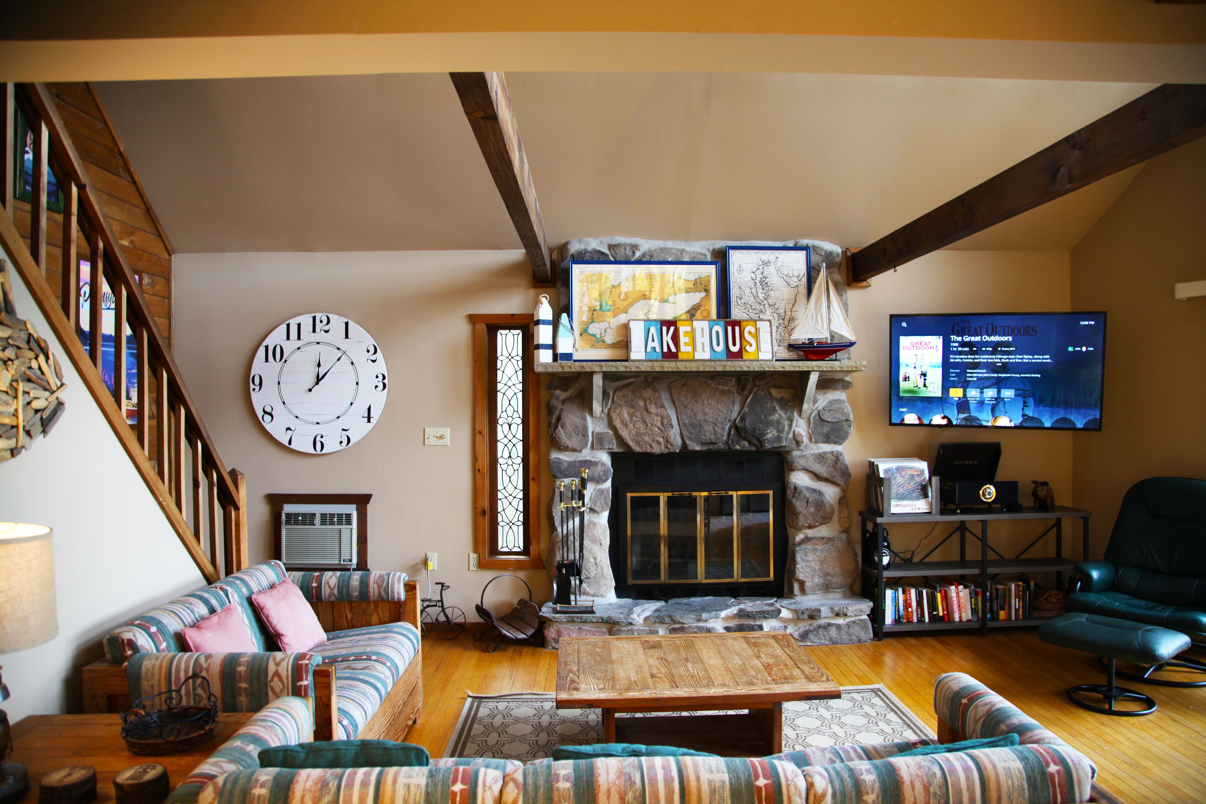 Smart TV, fireplace, video games, table tennis