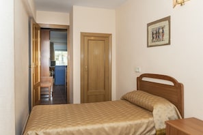 2 bedrooms, iron/ironing board, bed sheets - MAR Y MONTAÑA, 2º-18 (Cullera)