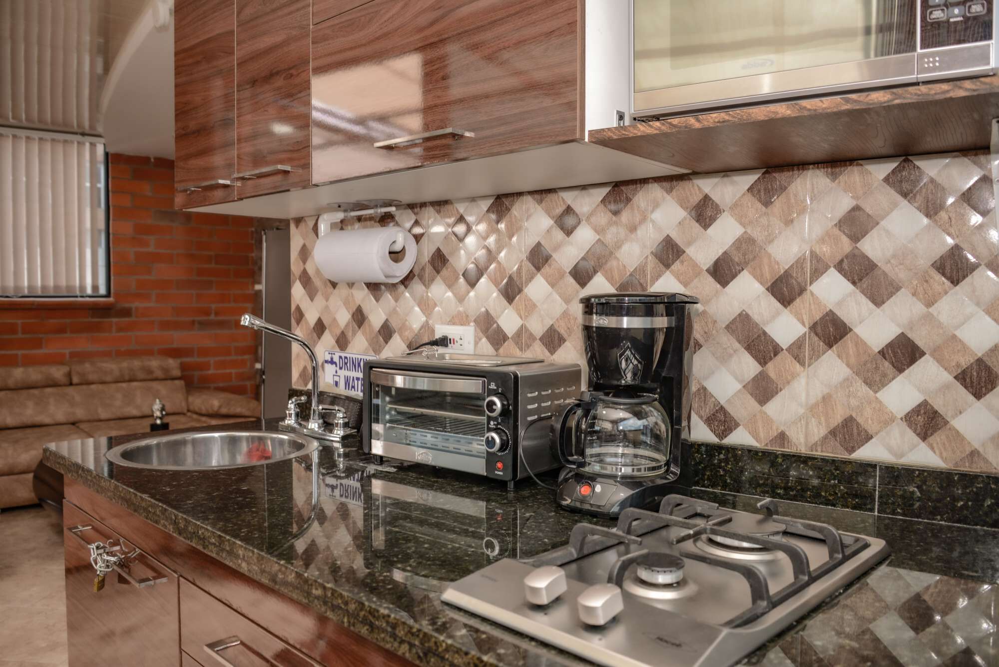 3 bedroom combo 4th floor Two Bedroom Lower Penthouse and 1 bedroom across Hall