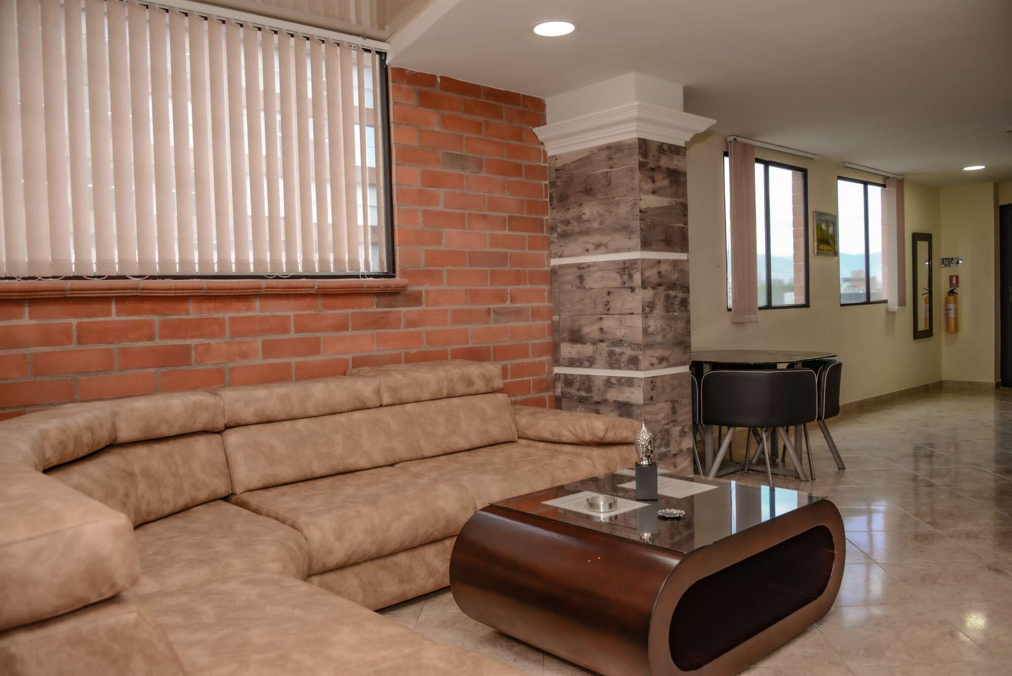 3 bedroom combo 4th floor Two Bedroom Lower Penthouse and 1 bedroom across Hall