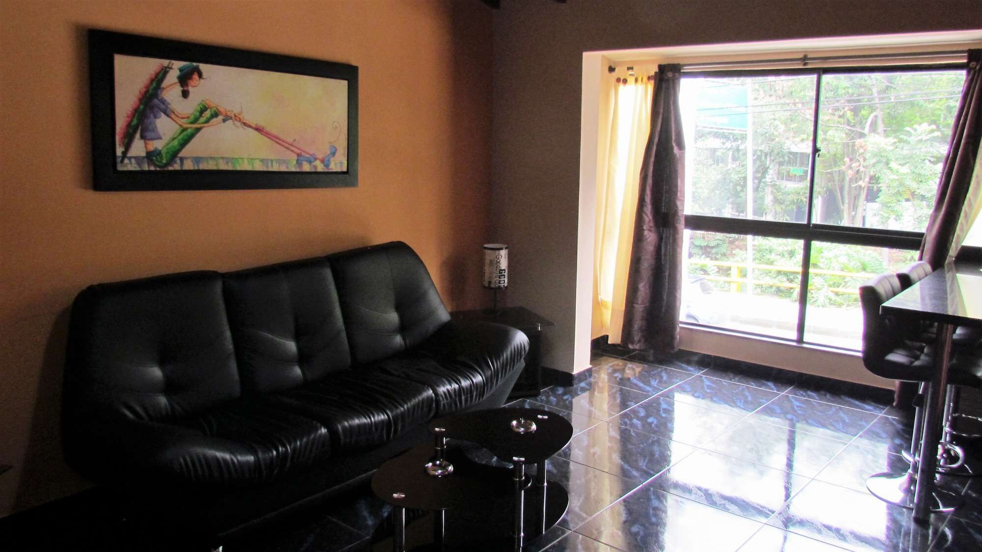 Two apartments 2 bedrooms in total two Hot tubs AC