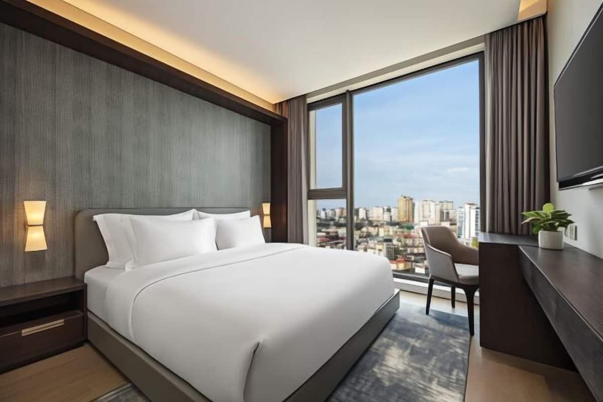 2 bedrooms, premium bedding, pillowtop beds, in-room safe