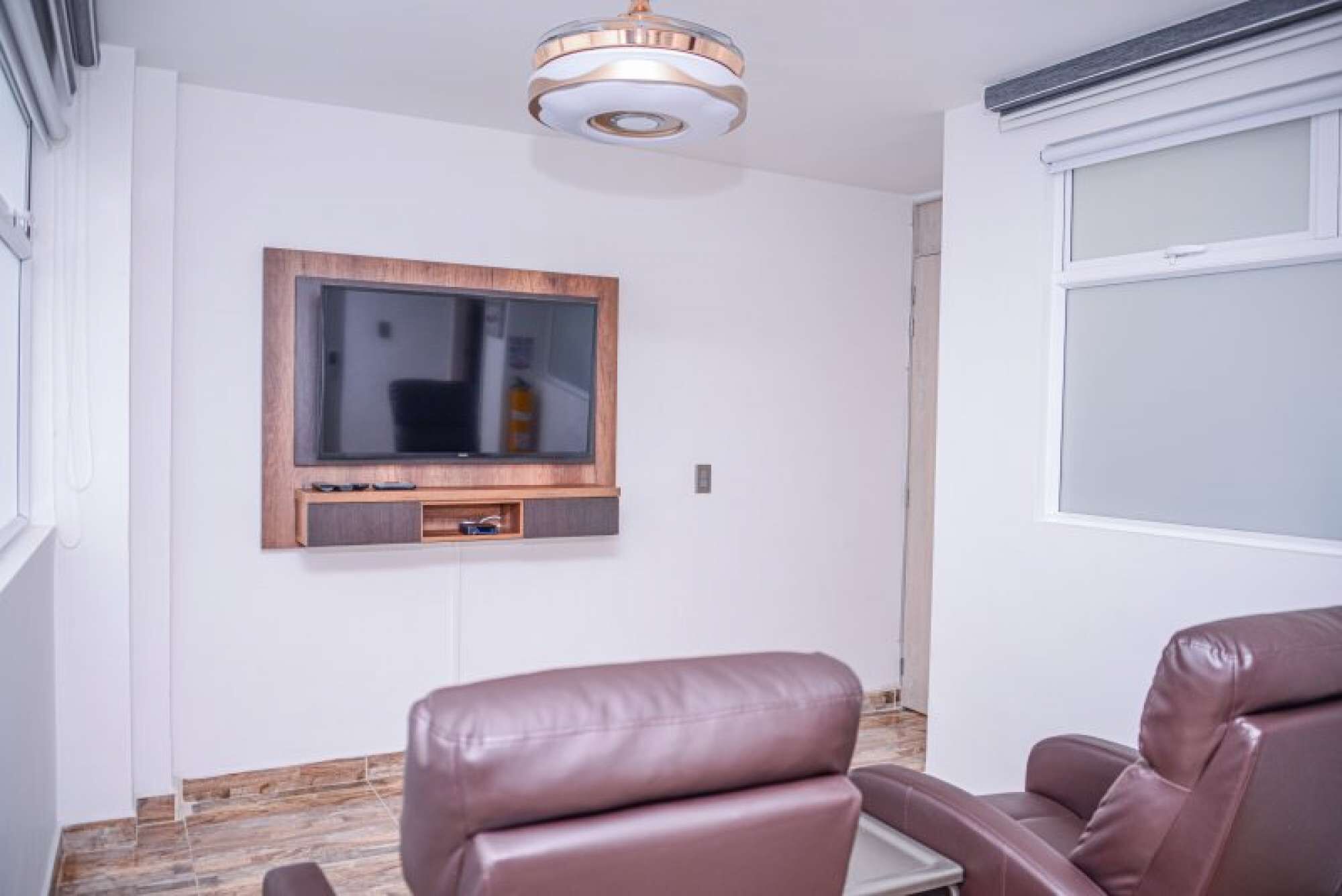 4 Bedroom 4 Hot Tub Terrace Apartment Poblado