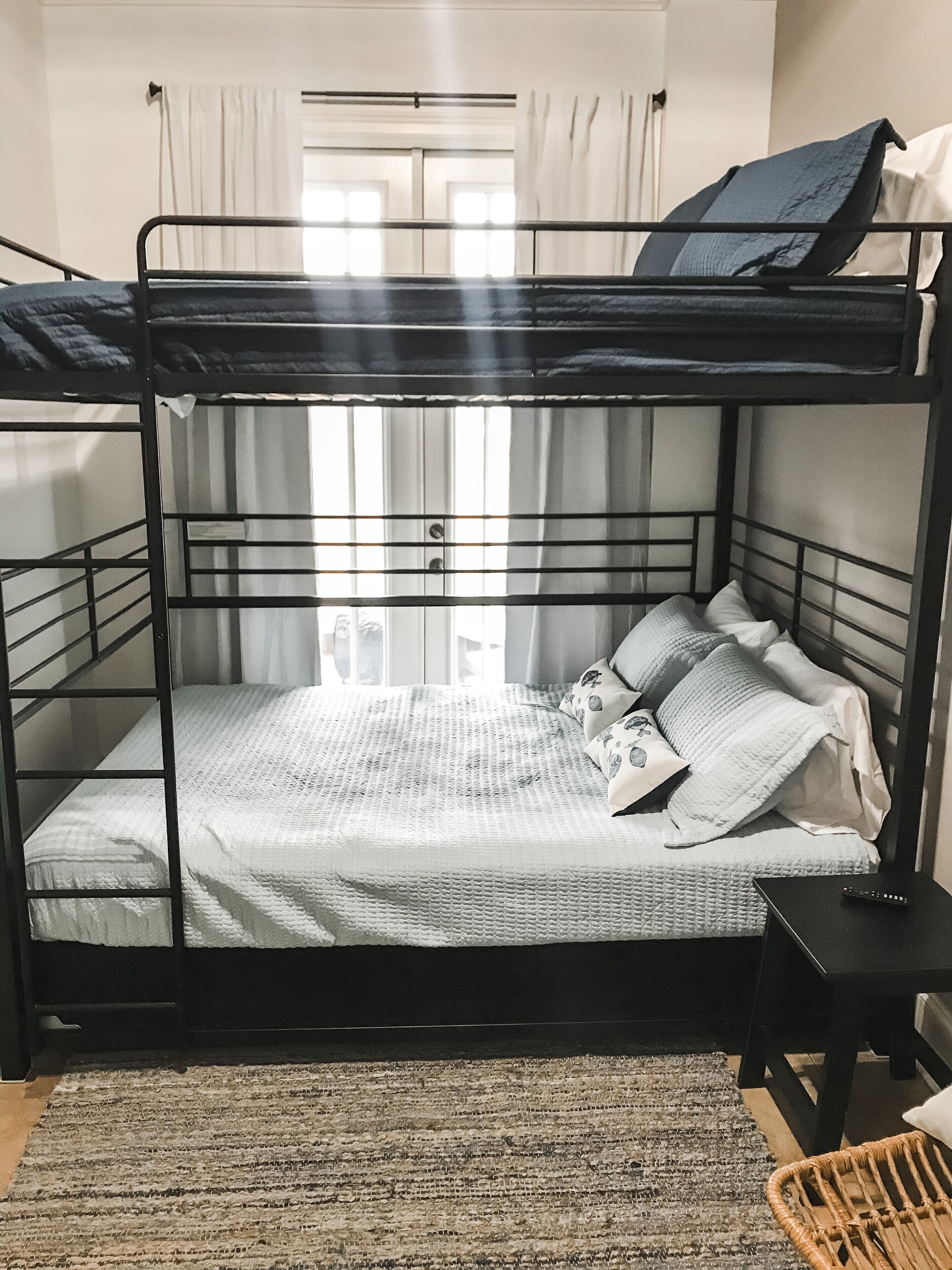 Waterfront house, Minutes to Auburn, Boat slip.