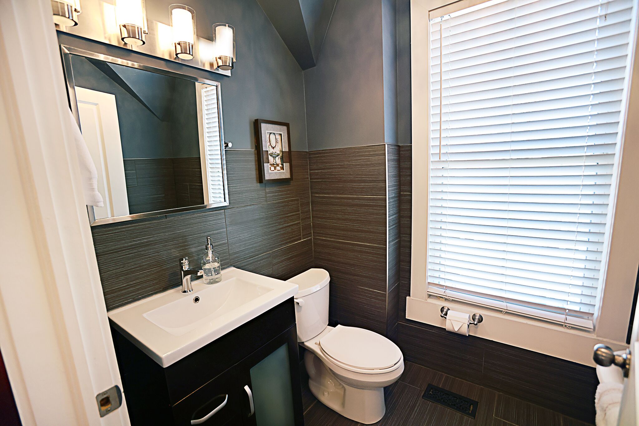 The Rowe House Cottage Rental