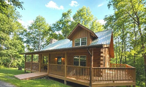 11 Beech - Cozy, Pet-Friendly Cabin!