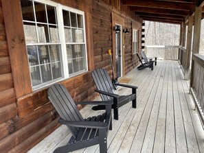 Terrace/patio - 11 Beech - Cozy, Pet-Friendly Cabin! (Slaty Fork)