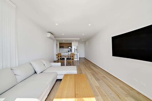 Living area - Modern 1-Bed Apartment With Parking, Pool and Gym (Phillip)