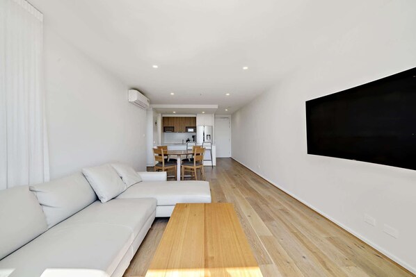 TV, offices