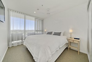 1 bedroom, desk, iron/ironing board, WiFi